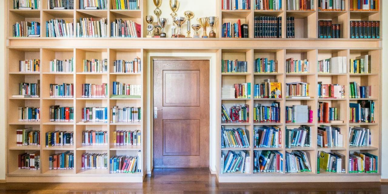 Haus Noldin - Historische Herberge - Dimora Storica سالورنو المظهر الخارجي الصورة